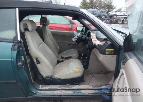 1995 Saab 900 S z USA, uszkodzony, nr VIN YS3DD75B4S7019386